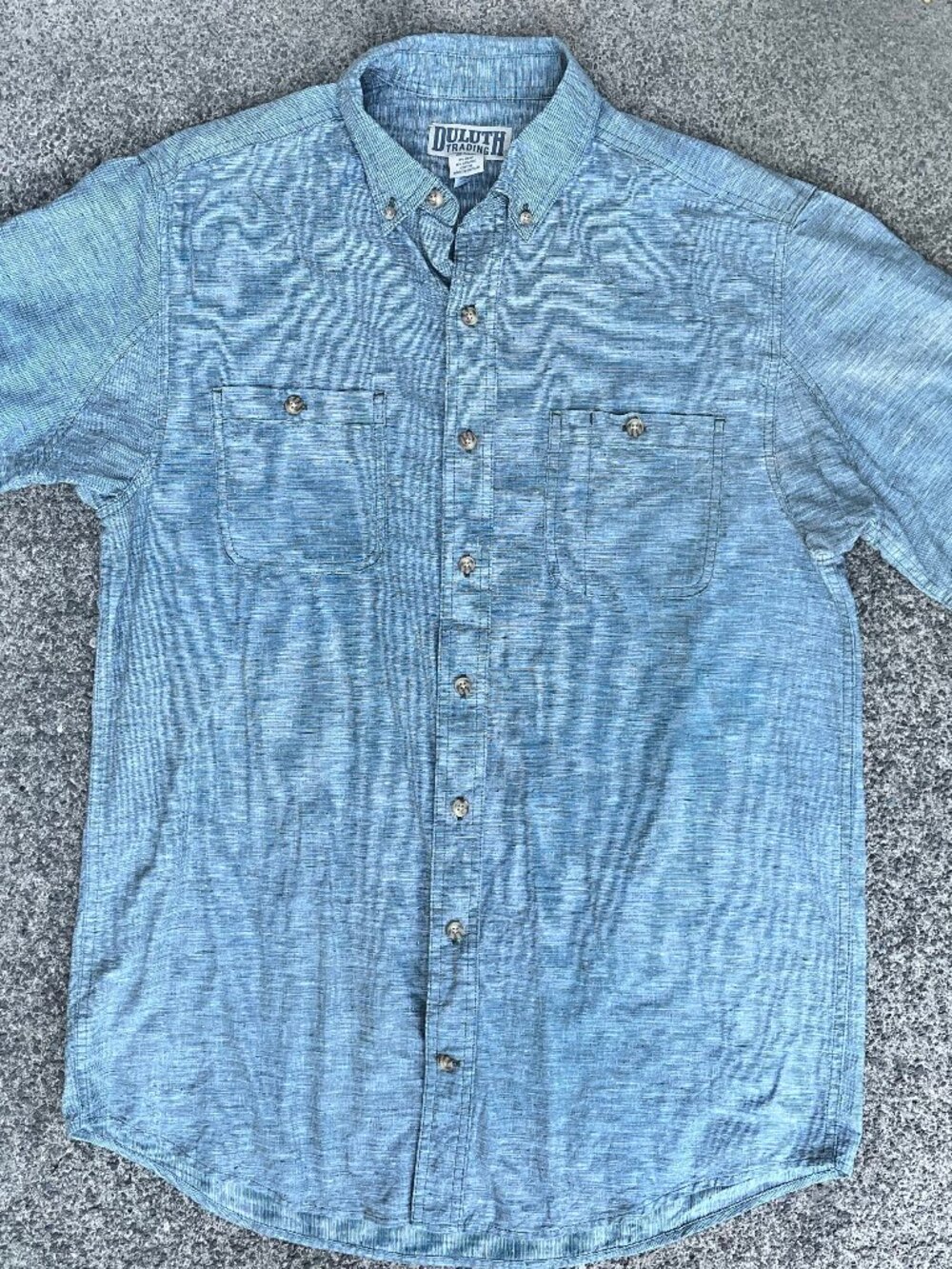 Men's Duluth Trading Co Gray Button Down SS Shirt Size Med/Tall Workwear
